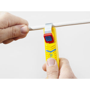 V5H91DA9198AC0FC01A64B9B75B77267E03R6630246P9