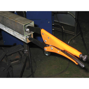 V4H57FB518F164F5EA5BE0CEE2E57E13A7AR7370643P4