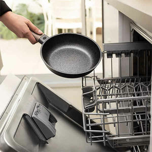 V16HD9B0C3F73548FB4501096DFA6E8A0904R6169110P4