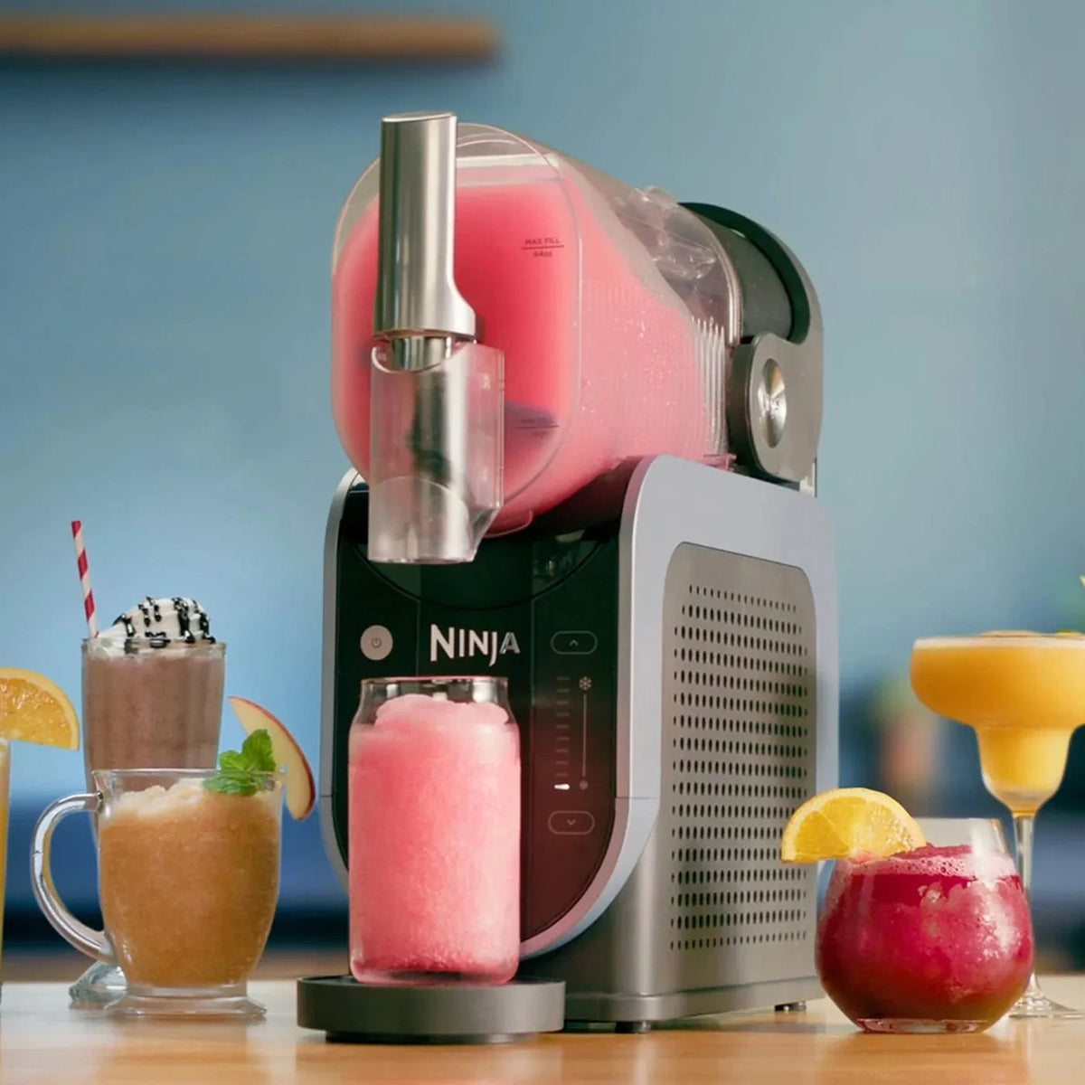 Máquina Ninja SLUSHi: Granizados, helados y bebidas frías al instante en casa.