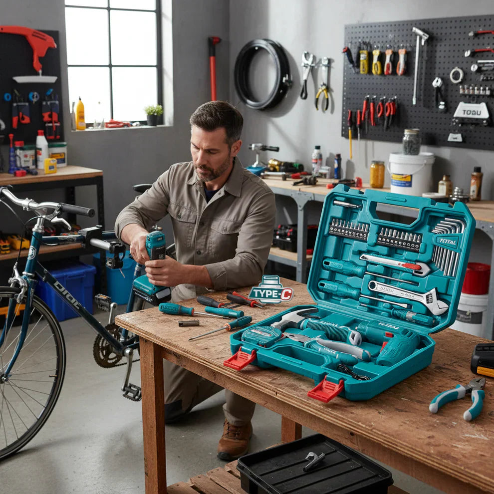 Maletín TOTAL TOOLS 38 piezas: Atornillador eléctrico + Herramientas profesionales para todo tipo de trabajos.
