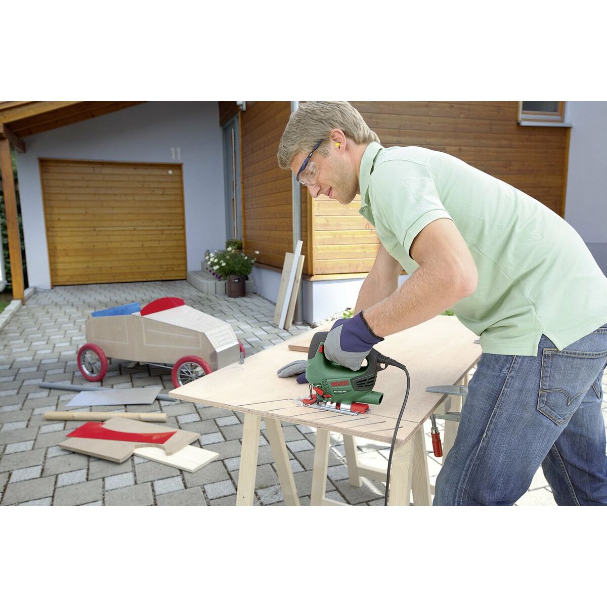 V9HE1A8F888E6716276228E25B1A48DA49AR3437378P8