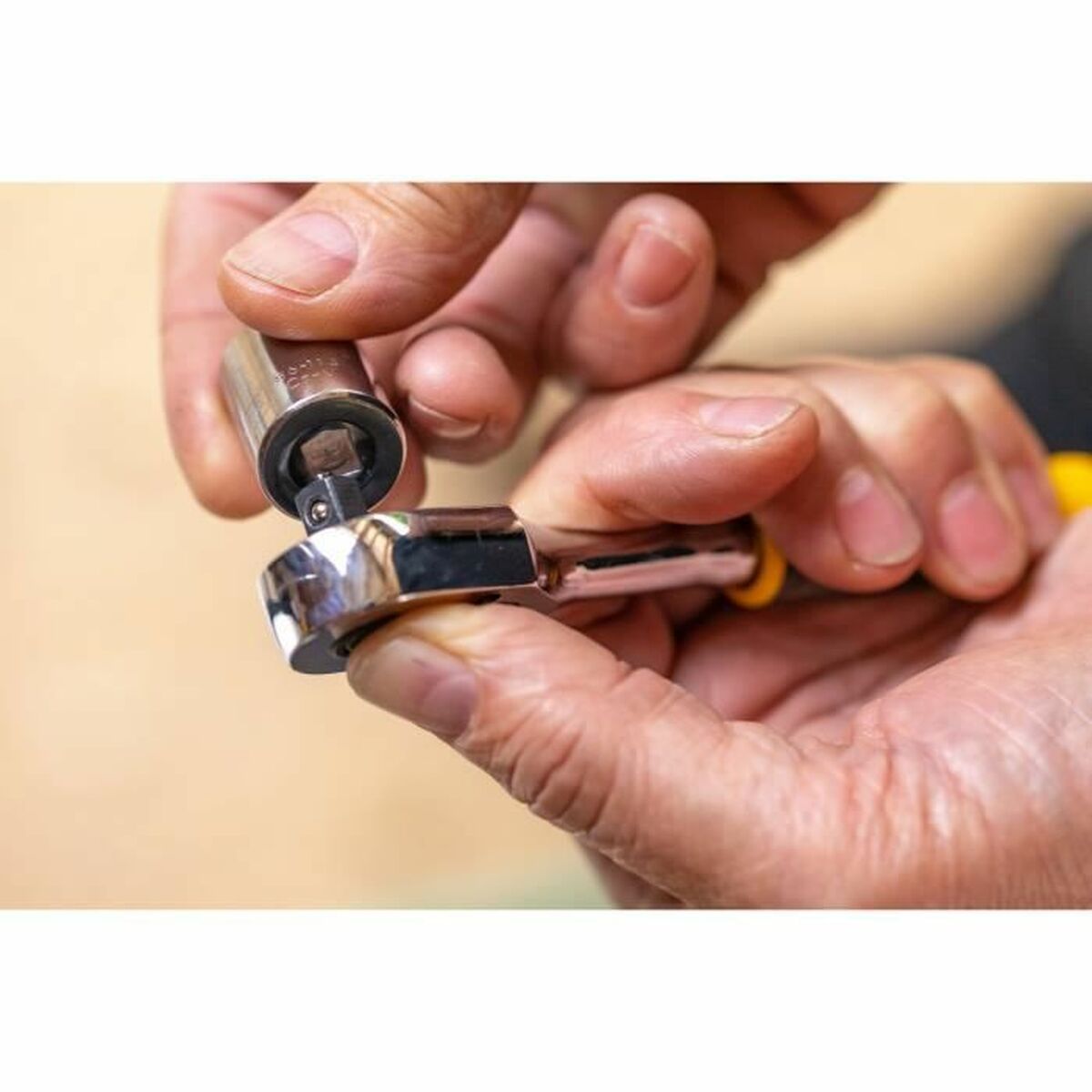 V8H3A2A90510F6FF9E06CE14E44BF4F3BC2R6449184P3