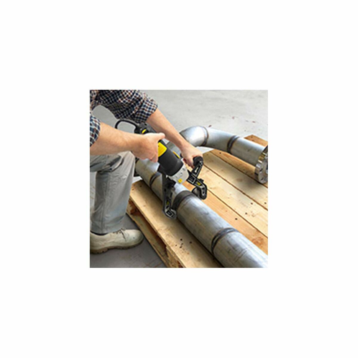 V7H815311BF3D0A94C18857F654A2005489R7022490P8