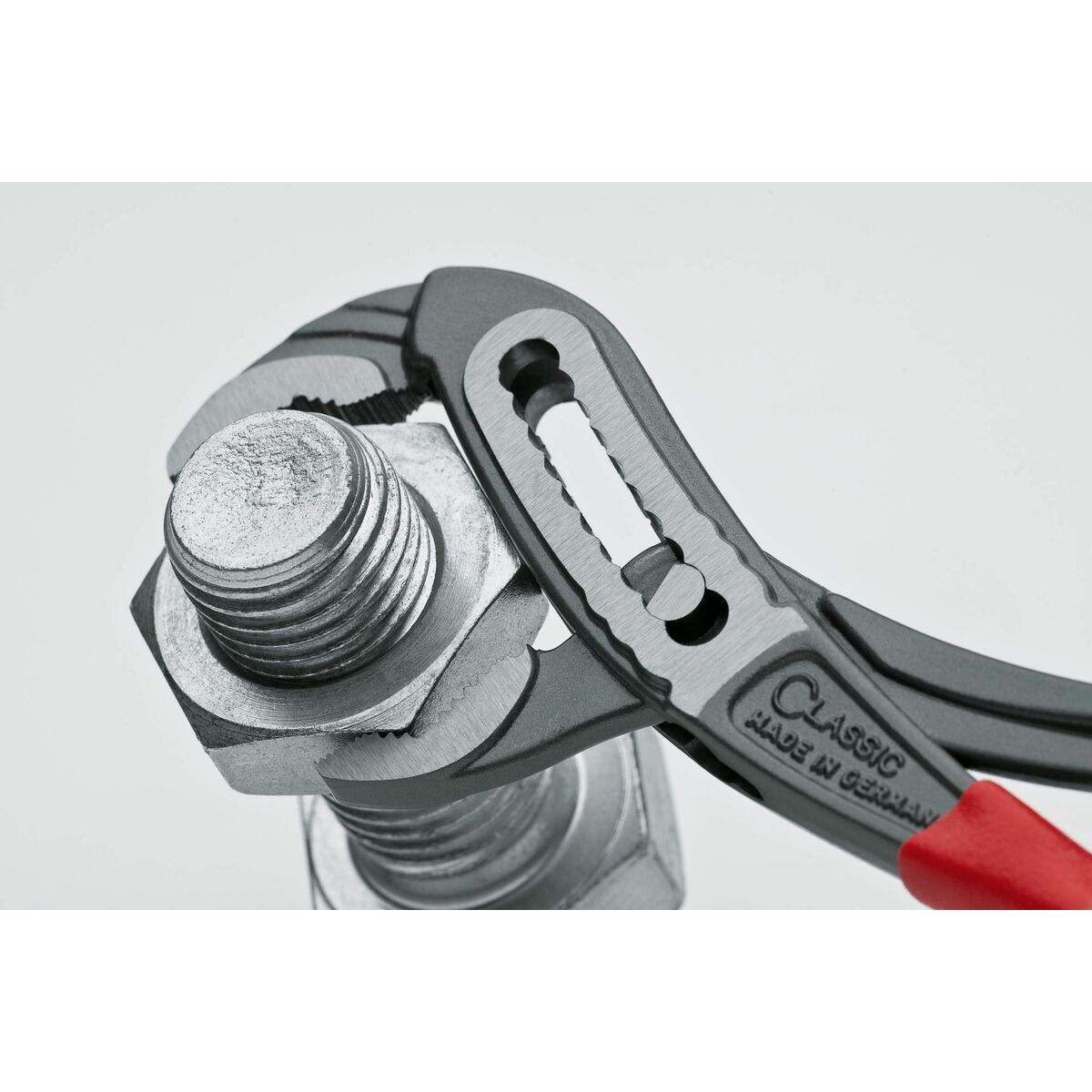 V5HA74EE4D1926D81DB13F9AE32628762E8R6615981P5