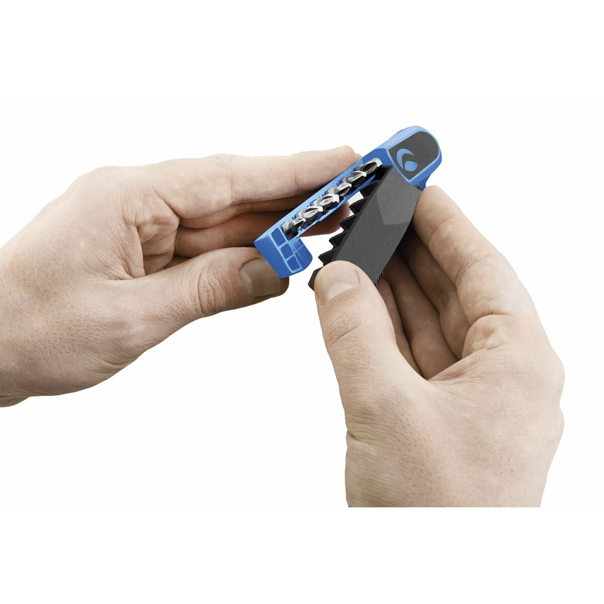 V4HA73CCE73F8FBC21BD6653650339EAD1ER7360287P6