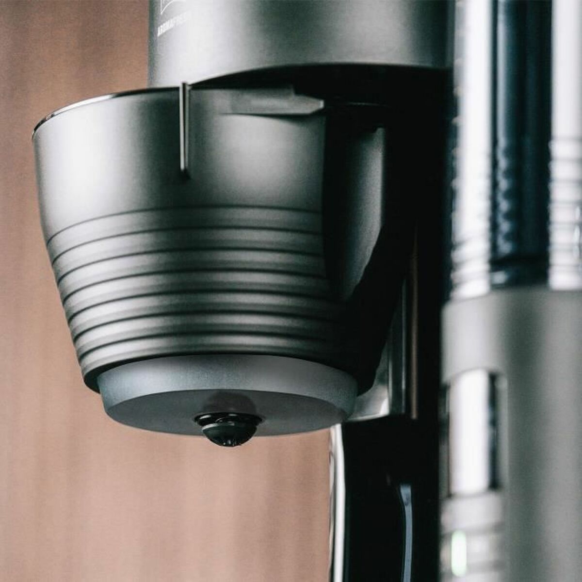 V9H6694C3F33F9CE7C5B9648CCFF5A4F2CAR6653553P3