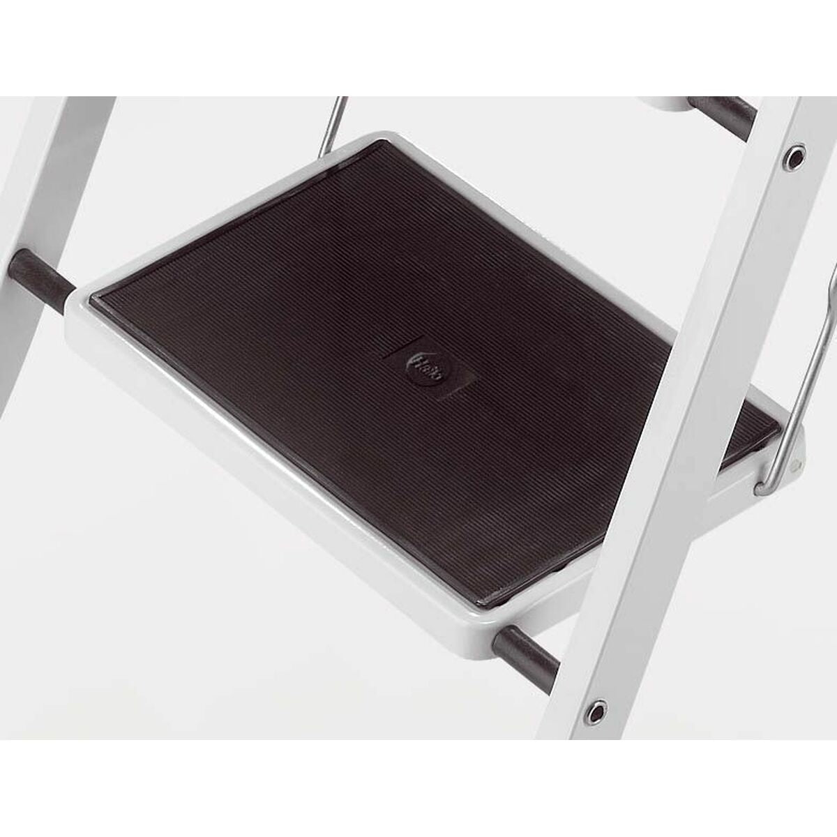 V4H29C7C2D6D327CBD9A3461AA10BD3D247R7470177P3