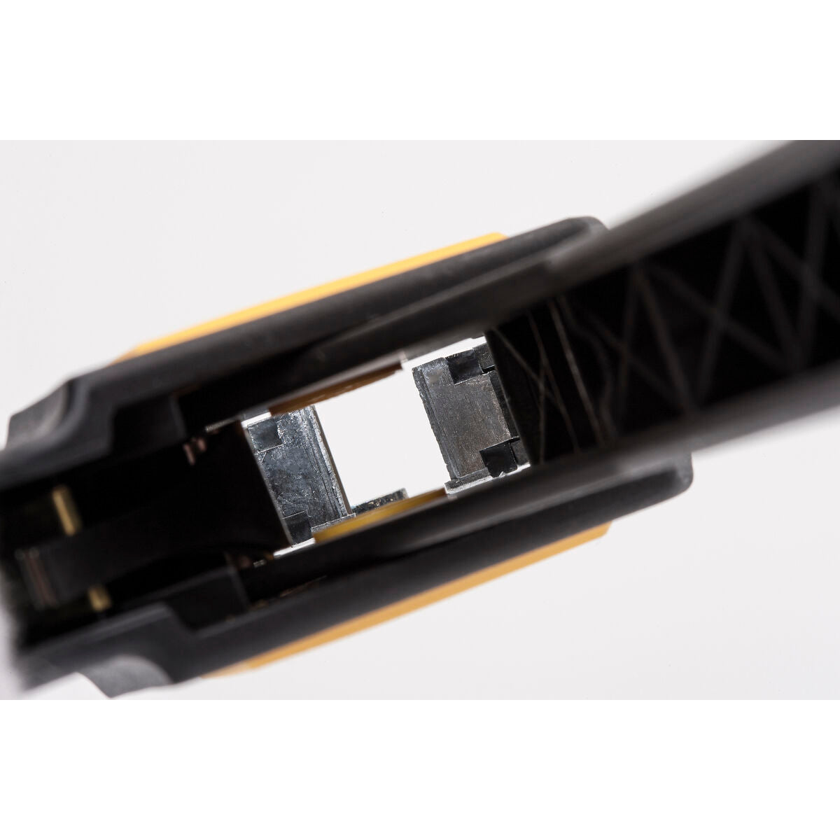 V5HBAE681D9AE2B069E37DCD17C005A4269R6631371P5