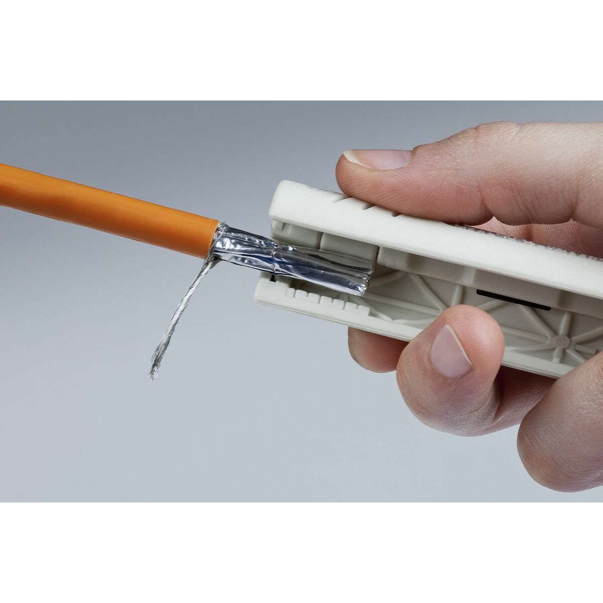 V5HBFD9C0A90C91145334F82CDD283A66C9R6629987P4