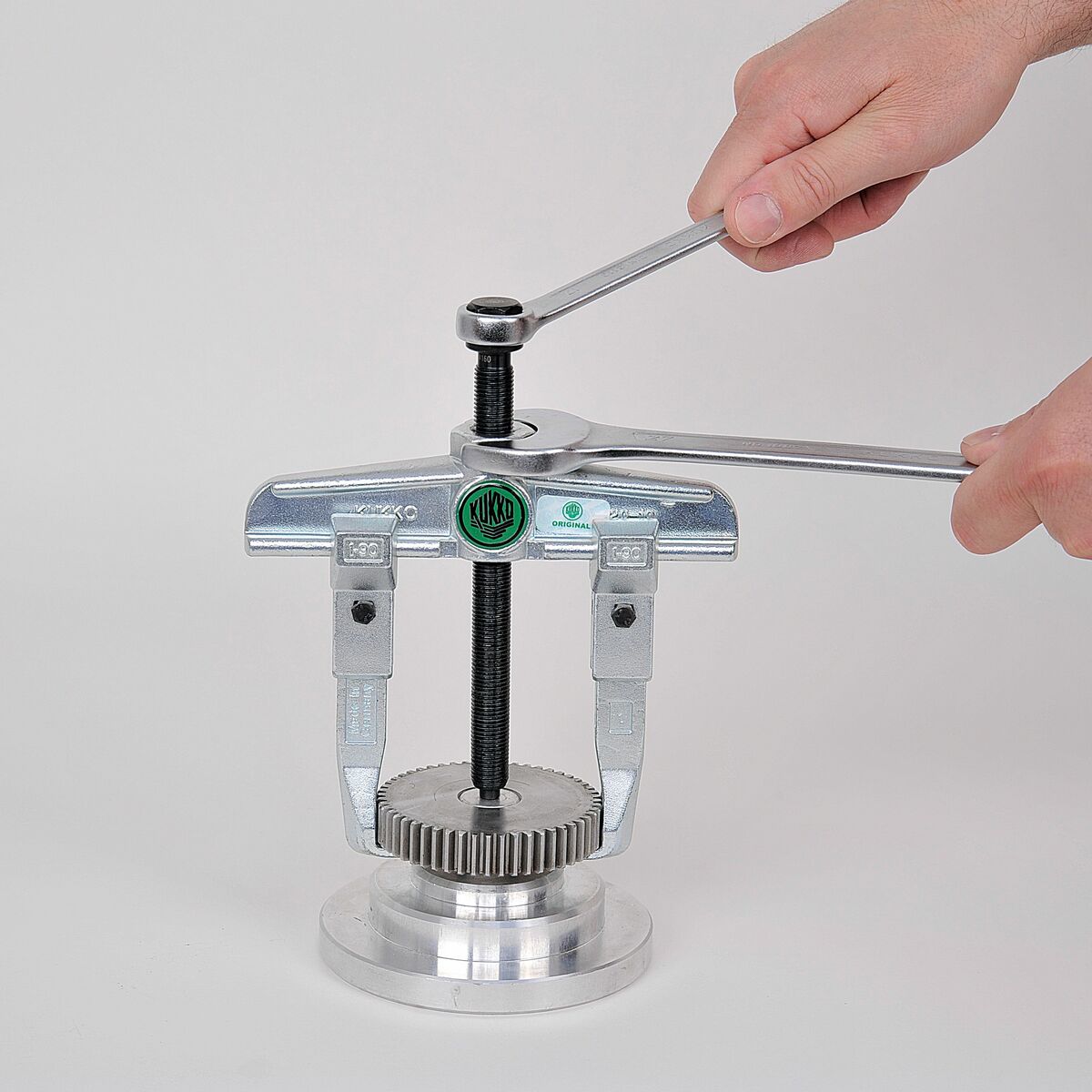 V4H89DC331F531F5FD630E32B8B0D50DF79R7061410P8