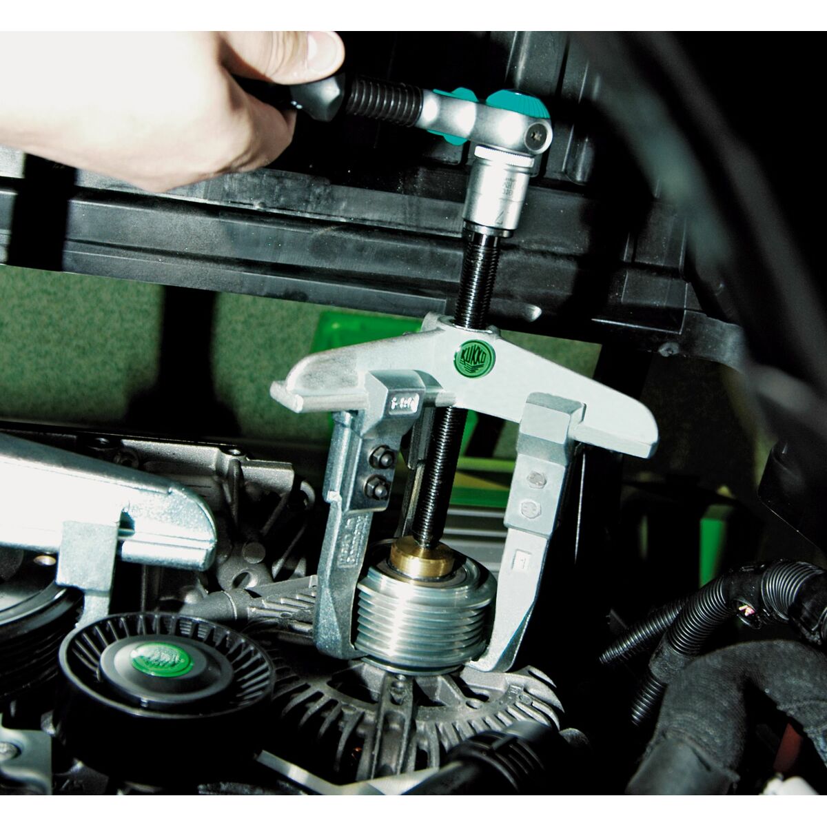 V4H7650280011A1CEF54CA61826019D98E7R7061564P4