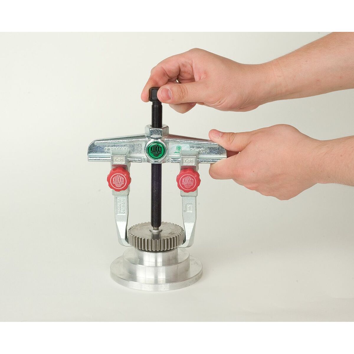 V4H47AE4D5D2B2B9CCB3A1157F15B4E5487R7061506P6