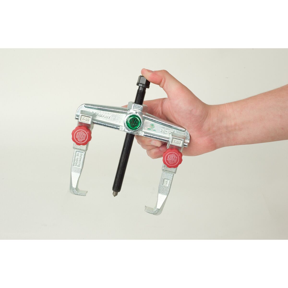 V4H285E11E083EE6777FEE700E4428D2FF0R7061453P4