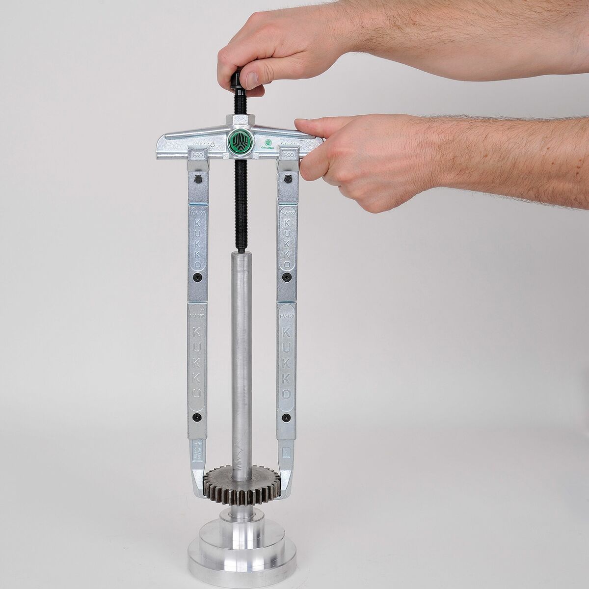 V5H7180FA138D155BD2BF0B318916AA2828R7221347P5