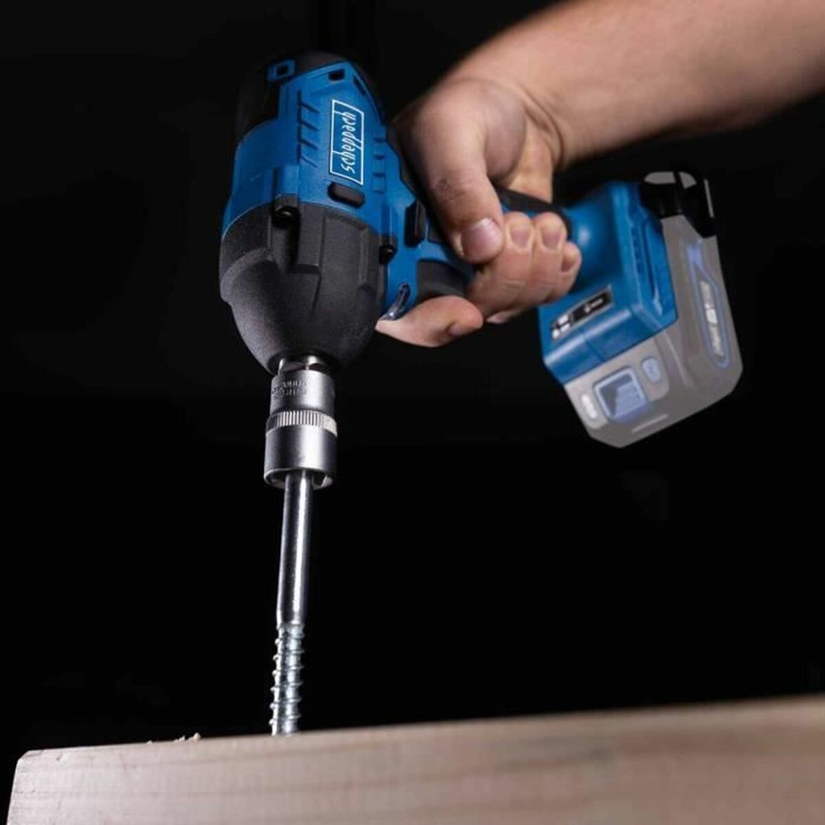 V10H0A0D0EA4DD11FDB7D44A8318C02413DBR7234084P5