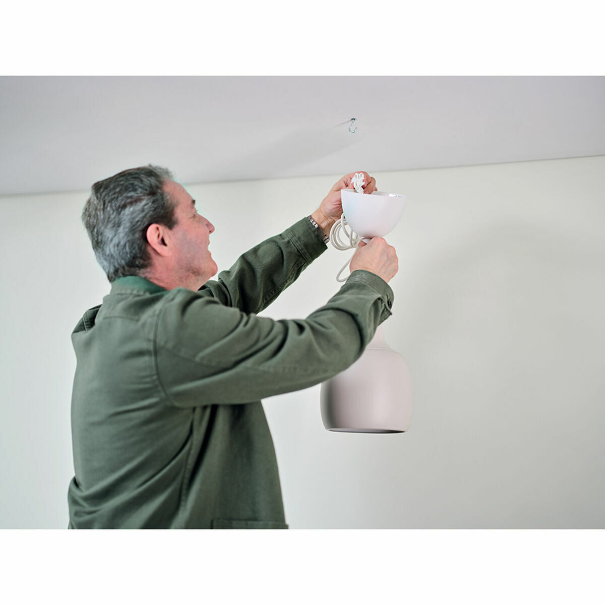 V5H82963D046E4E8798A0F6D8645204577FR6117180P5