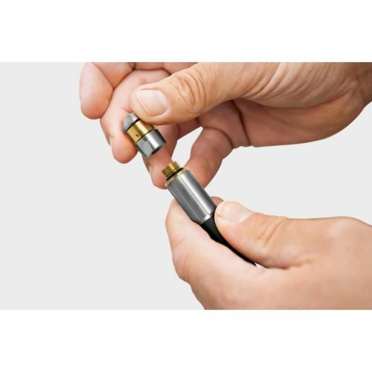 V4H7BF0FFBA8C5432A551B5F026E8D42BC5R6142191P2