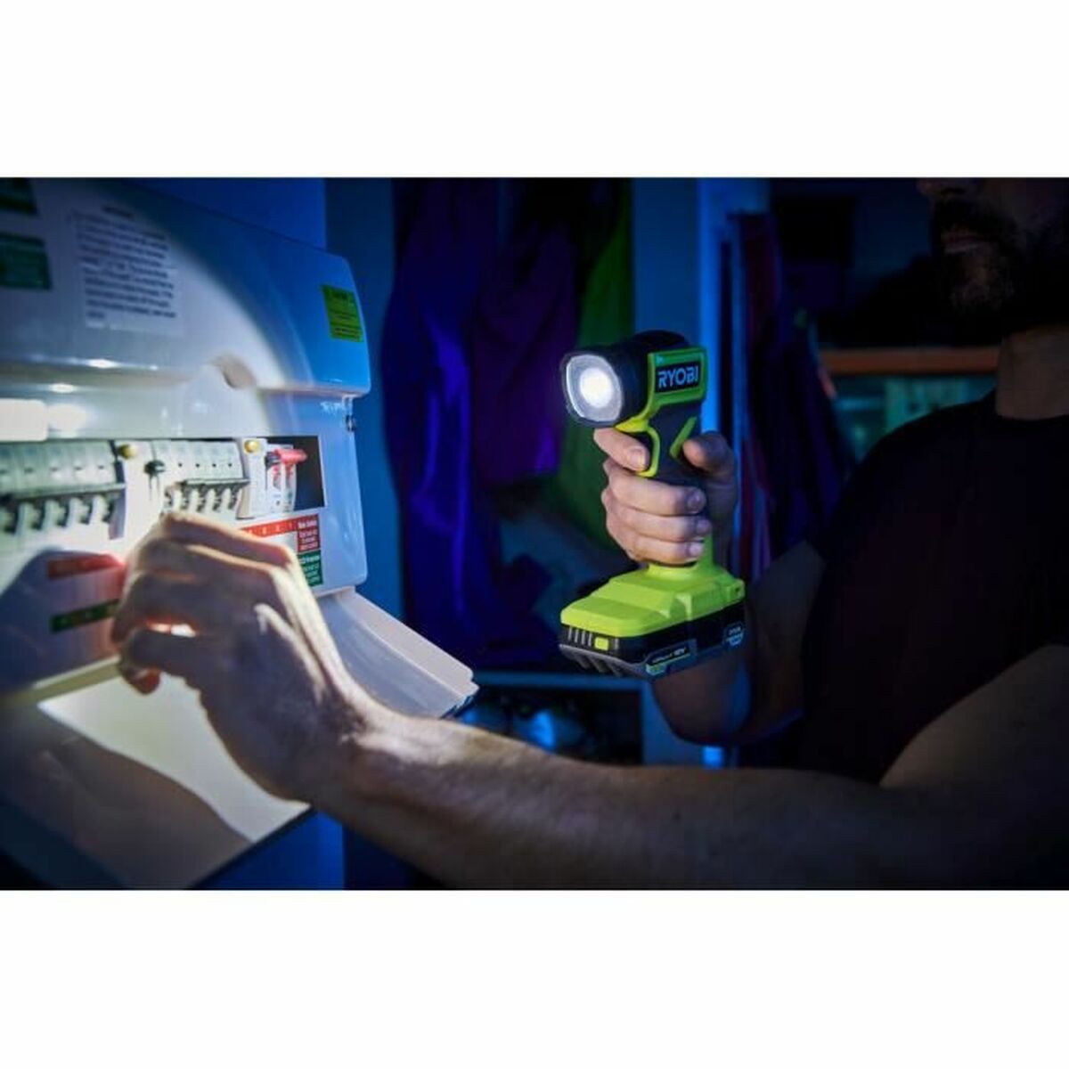 V8HCD367AF9ED19ACDC361CCDE82A69D7CFR6446880P2