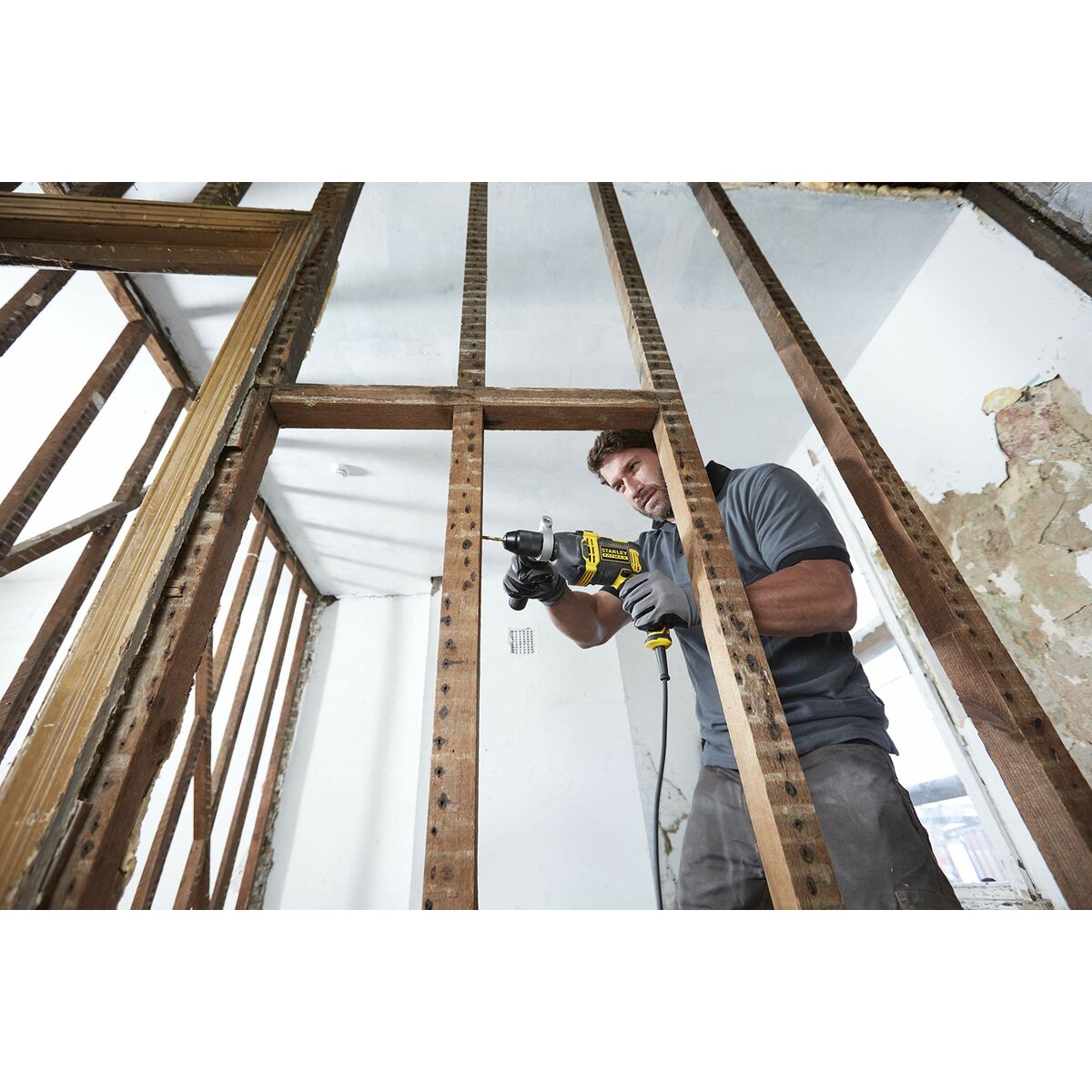 V9HF718847F3775DEEED3EDEFEA9DBF72BAR7234040P4