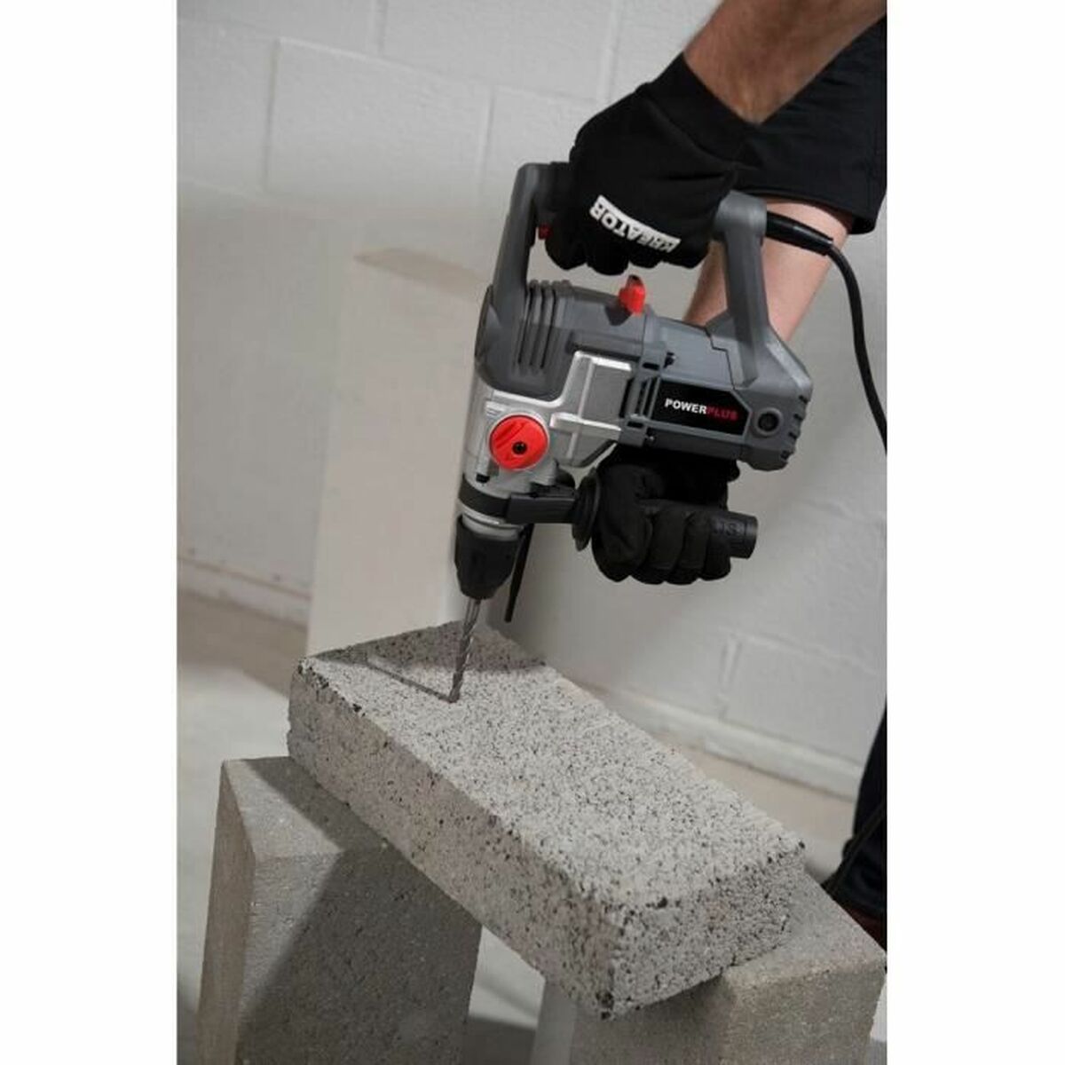 V9H03AF7974C4DD410061177B9E6DA7CF73R7406567P4