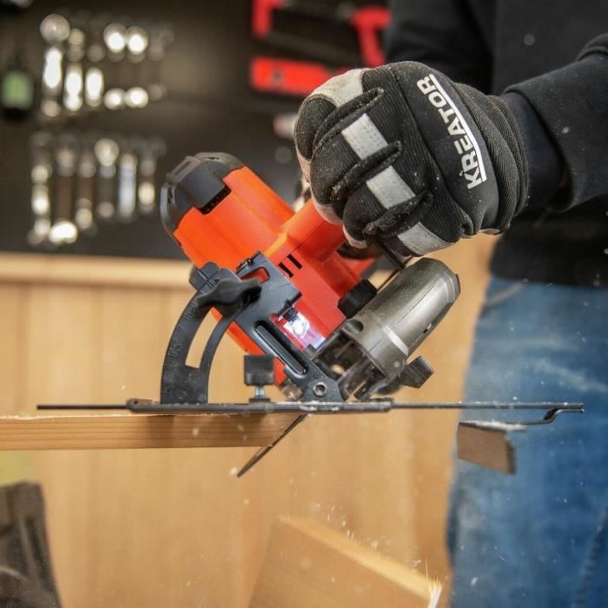 V4H2126337536FFD5D576FF8C037D201FE4R7269549P4