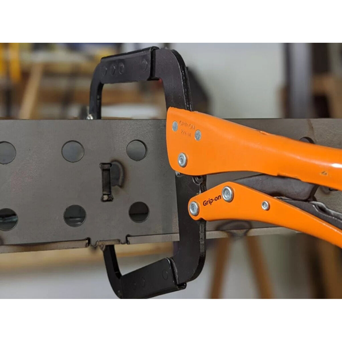 V4H36CA43BD1DE4B3DAF8B4F2827BBDA4A5R7370564P4