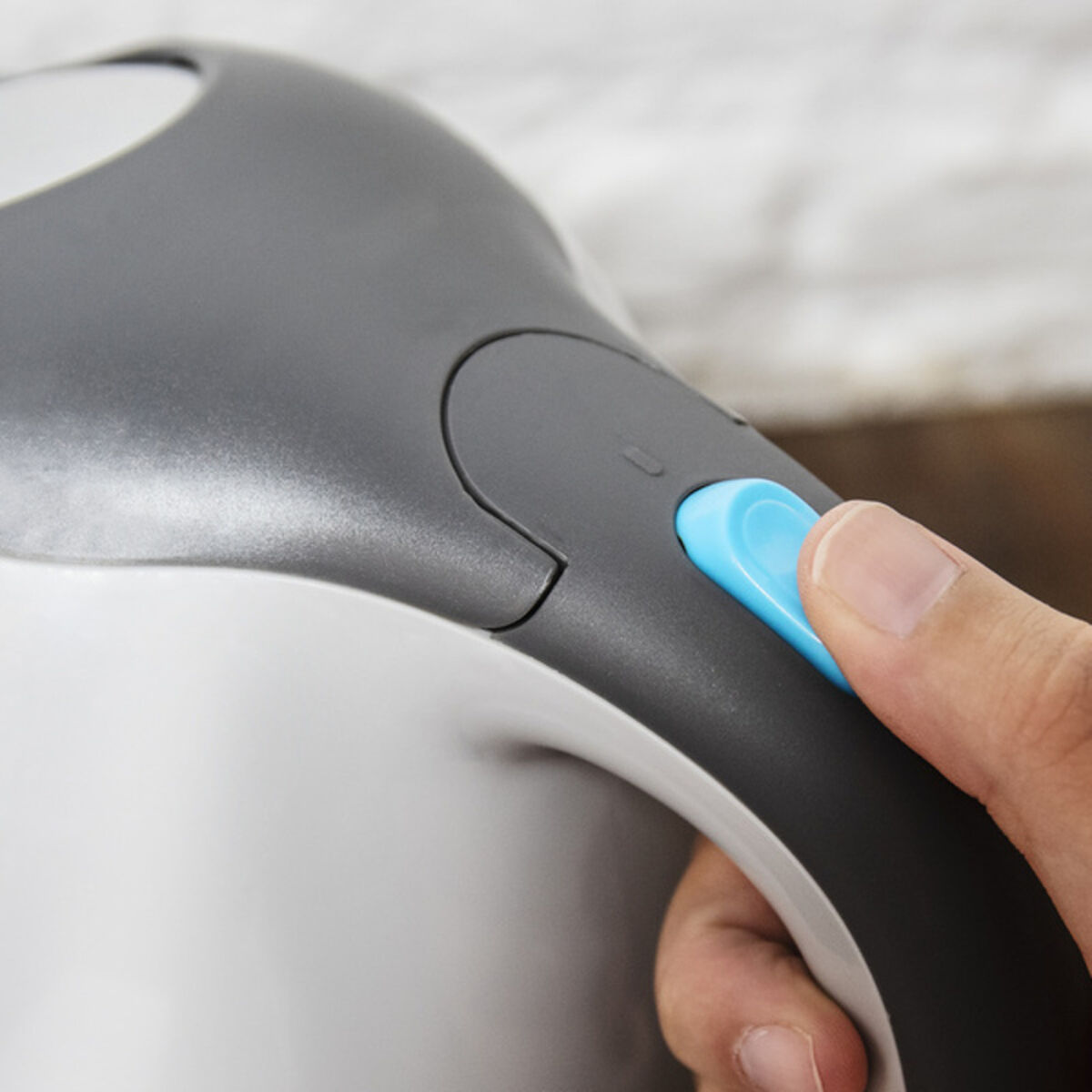 V11HE34FC02A2F0D2F978A3F3D86F6A4E962R6937784P5