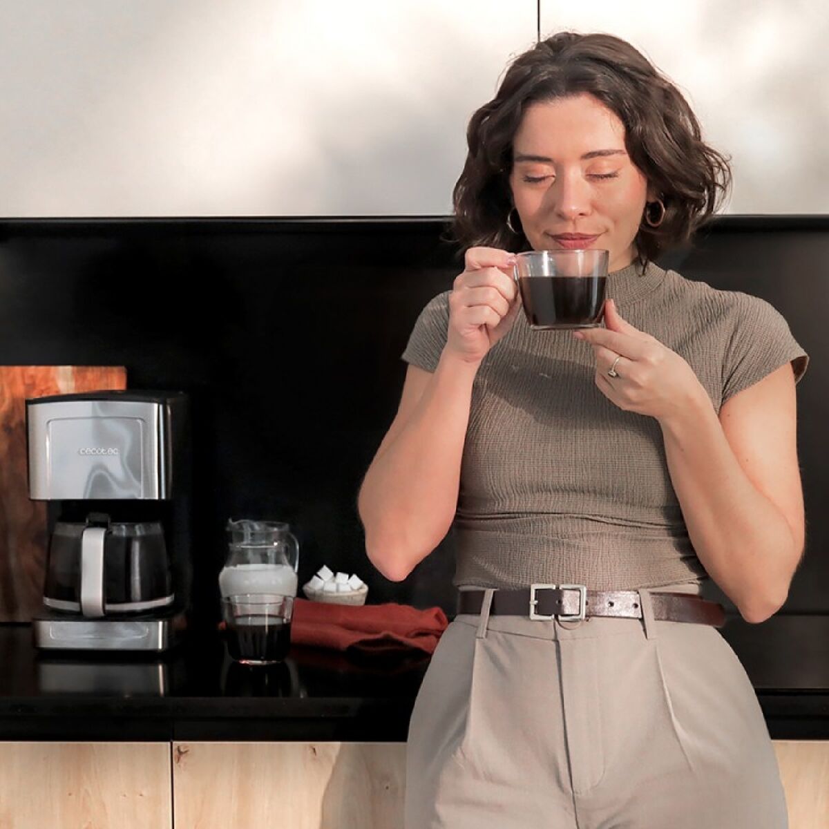 V5HE302F7FF19156F285CB96C85614FB63DR7344732P6