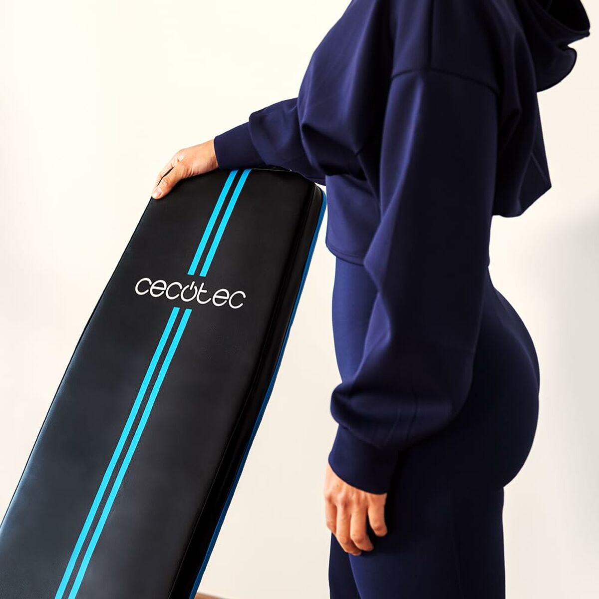 V4HB7F78D83C7022B7E5A27B06718AB56FER7401007P6