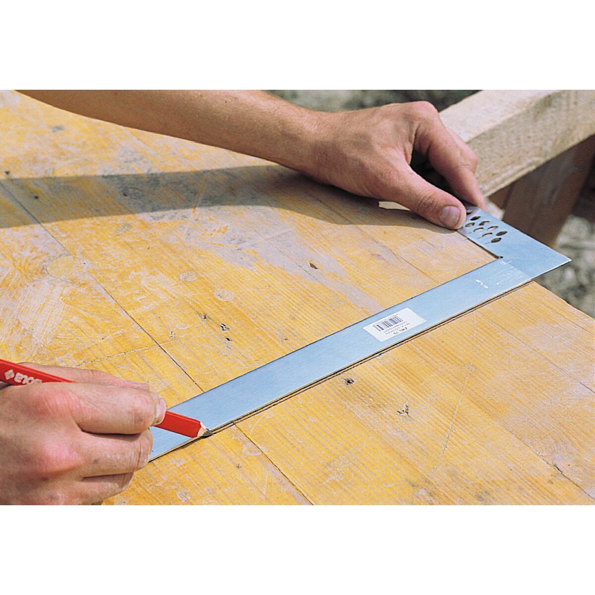 V4H0AA241EE58593491A4E2192B1426CF65R6968984P3